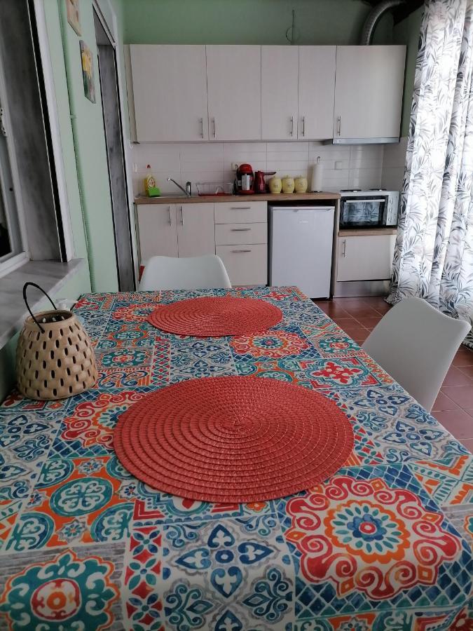 Joy'S Central Apartment Thessaloniki Exterior photo